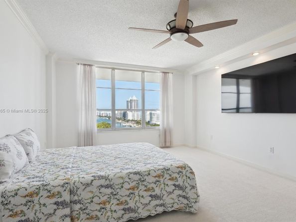 4101 Pine Tree Dr 1812, Miami Beach FL 33140
