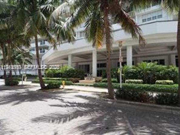 100 Lincoln Rd 524, Miami Beach FL 33139
