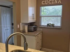 3400 NW 48th Ave 607, Lauderdale Lakes FL 33319