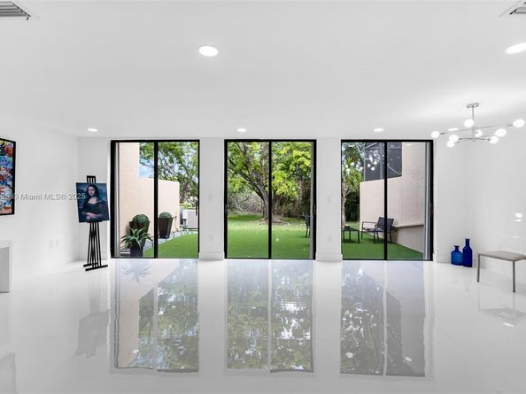 9962 Costa Del Sol Blvd D88, Doral FL 33178