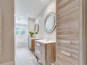 7255 SW 55th Ave, Miami FL 33143