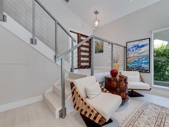 7255 SW 55th Ave, Miami FL 33143