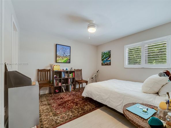 7255 SW 55th Ave, Miami FL 33143