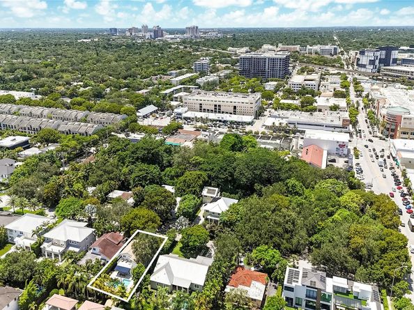 7255 SW 55th Ave, Miami FL 33143