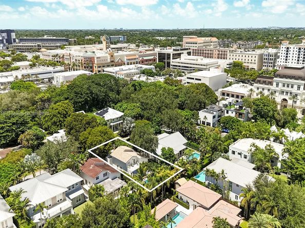 7255 SW 55th Ave, Miami FL 33143