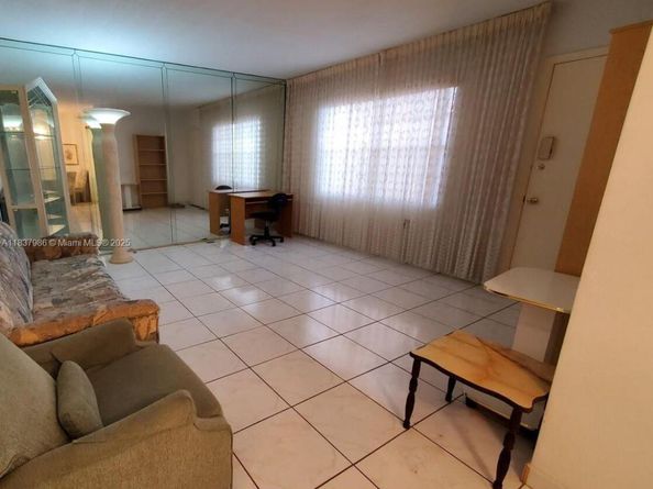 17050 NE 14th Ave 208, North Miami Beach FL 33162