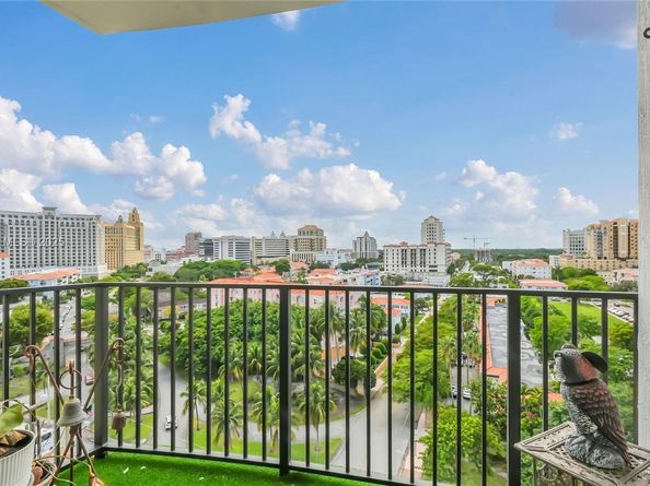 1627 SW 37th Ave 701, Miami FL 33145