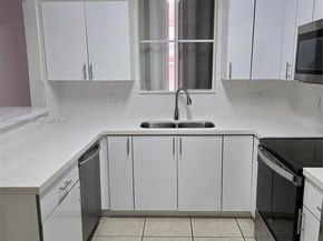 1564 SW 2nd St, Homestead FL 33030