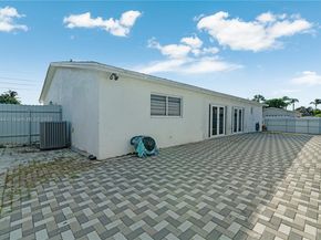 17040 SW 107th Ct, Miami FL 33157