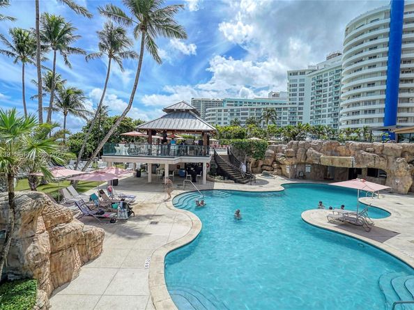 5225 Collins Ave 1204, Miami Beach FL 33140