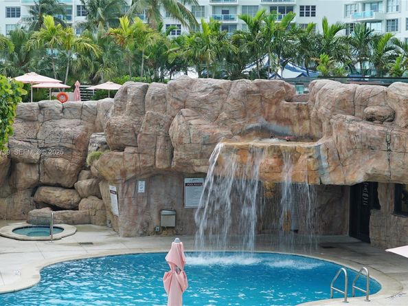 5225 Collins Ave 1204, Miami Beach FL 33140