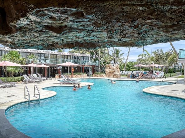 5225 Collins Ave 1204, Miami Beach FL 33140