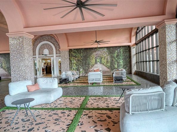 5225 Collins Ave 1204, Miami Beach FL 33140