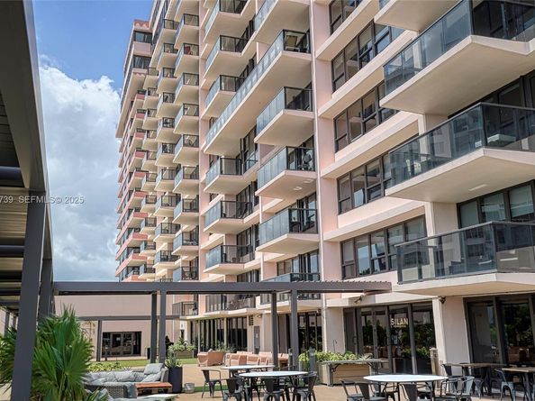 5225 Collins Ave 1204, Miami Beach FL 33140