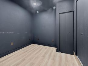 10275 NW 46th St, Doral FL 33178