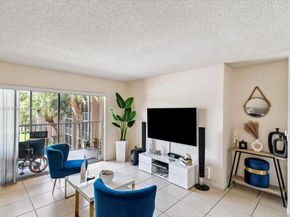 17000 NW 67th Ave 347, Hialeah FL 33015