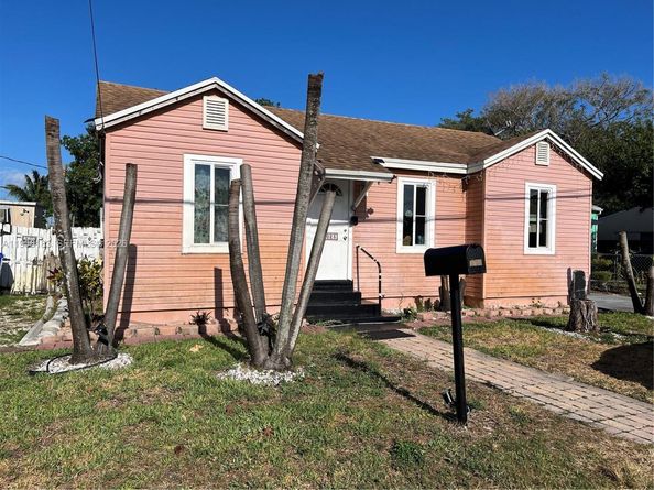 1023 N 25th Ave, Hollywood FL 33020