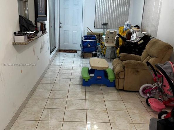 4711 NW 19th Ct, Lauderhill FL 33313