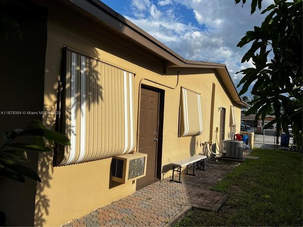 4711 NW 19th Ct, Lauderhill FL 33313