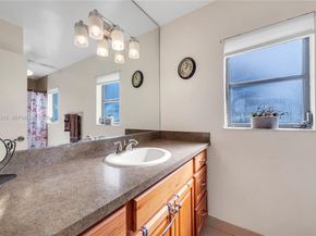 1191 NW 77th Ave, Plantation FL 33322