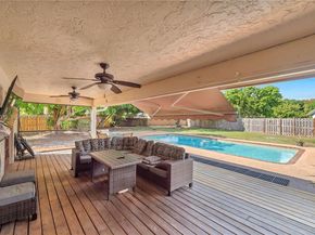 1191 NW 77th Ave, Plantation FL 33322