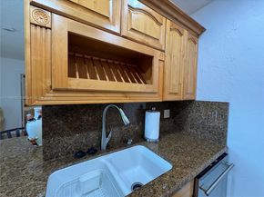 1700 Pierce St 202, Hollywood FL 33020