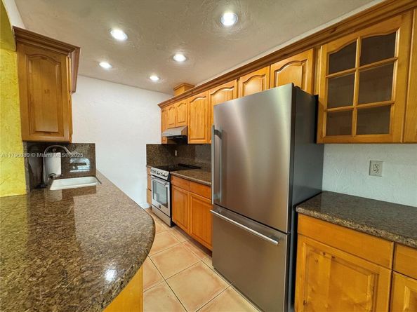 1700 Pierce St 202, Hollywood FL 33020