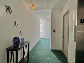 1700 Pierce St 202, Hollywood FL 33020