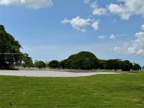 1700 Pierce St 202, Hollywood FL 33020