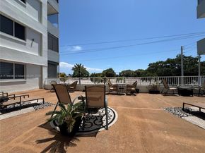 1700 Pierce St 202, Hollywood FL 33020