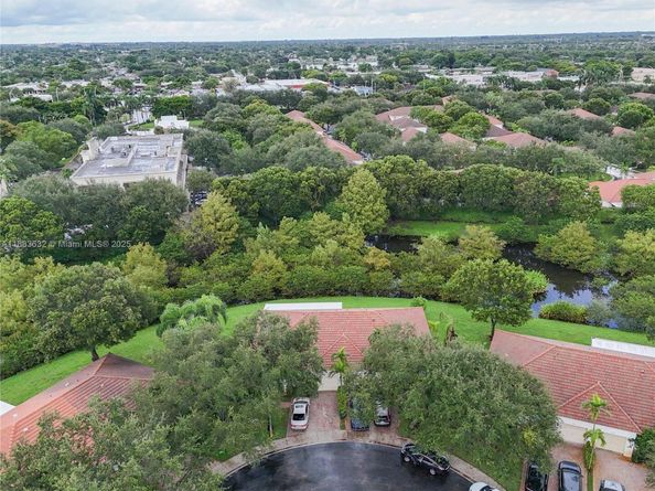 1706 NW 78th Way, Pembroke Pines FL 33024