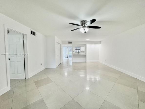 8632 NW 34th Pl C102, Sunrise FL 33351