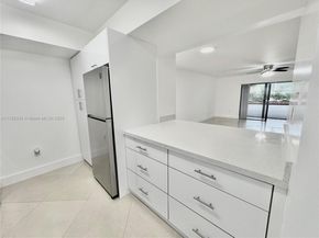 8632 NW 34th Pl C102, Sunrise FL 33351