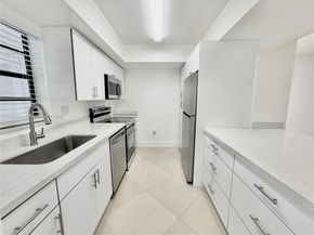 8632 NW 34th Pl C102, Sunrise FL 33351