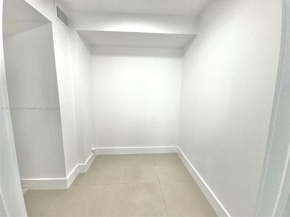8632 NW 34th Pl C102, Sunrise FL 33351