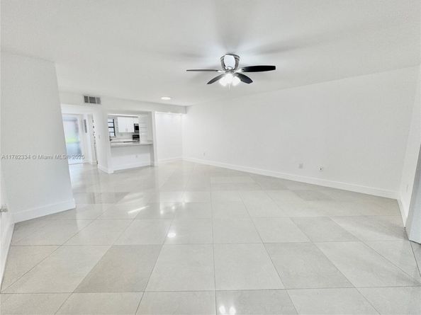 8632 NW 34th Pl C102, Sunrise FL 33351