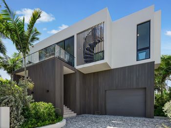 291 Palm Ave