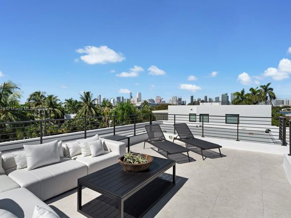 291 Palm Ave, Miami Beach FL 33139