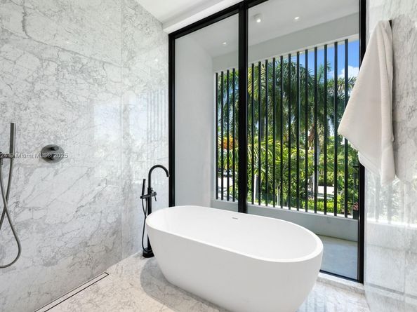 291 Palm Ave, Miami Beach FL 33139