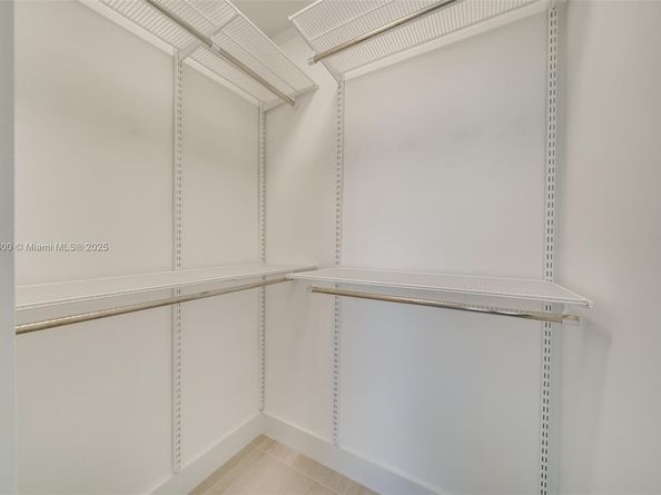 140 S Dixie Hwy 1007, Hollywood FL 33020