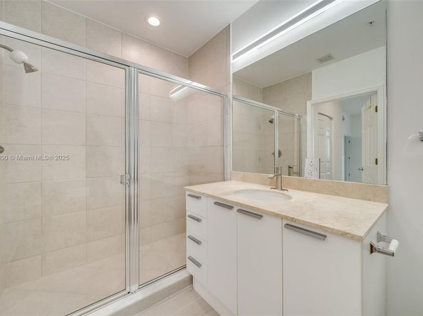 140 S Dixie Hwy 1007, Hollywood FL 33020