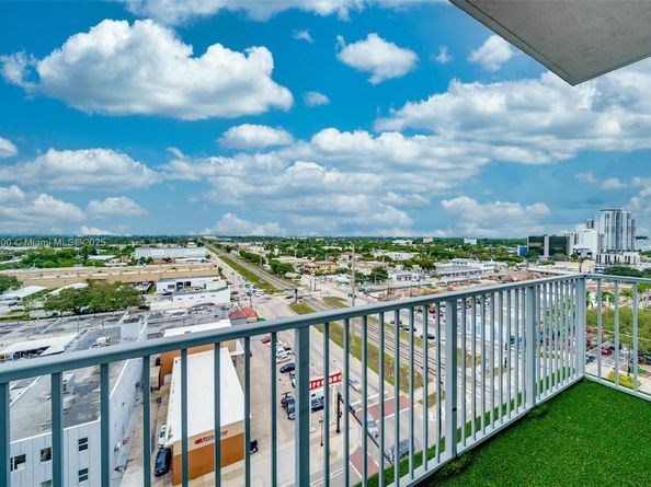 140 S Dixie Hwy 1007, Hollywood FL 33020