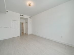 140 S Dixie Hwy 1007, Hollywood FL 33020