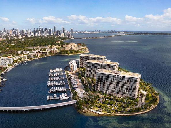 3 Grove Isle Dr C1603, Coconut Grove FL 33133