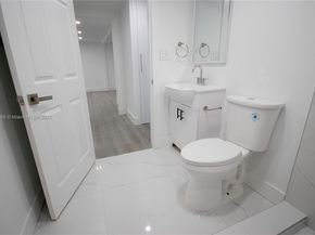 2429 NW 86th St, Miami FL 33147