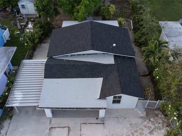 2429 NW 86th St, Miami FL 33147
