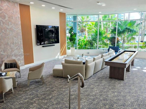 2670 E Sunrise Blvd 315, Fort Lauderdale FL 33304