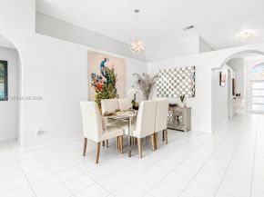 214 SW 180th Ave, Pembroke Pines FL 33029