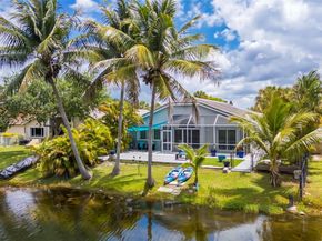 214 SW 180th Ave, Pembroke Pines FL 33029