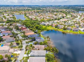 214 SW 180th Ave, Pembroke Pines FL 33029